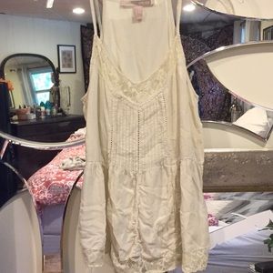 Off white tank top